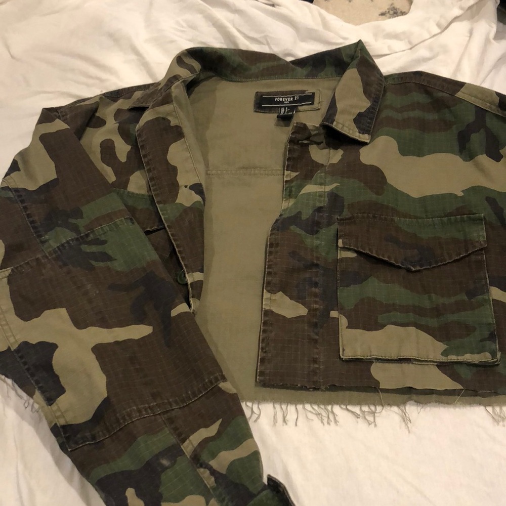 cropped camo jacket